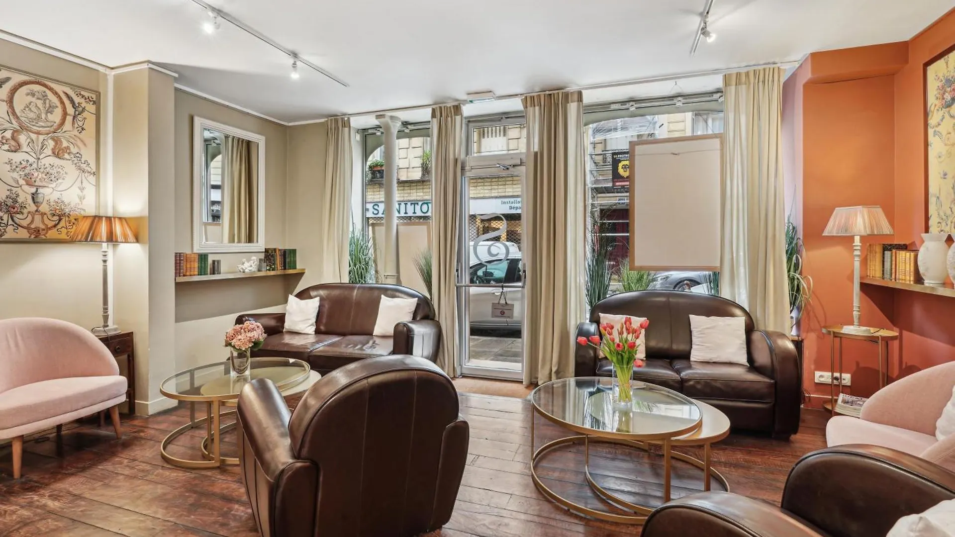 Hotel De Sevres 3*