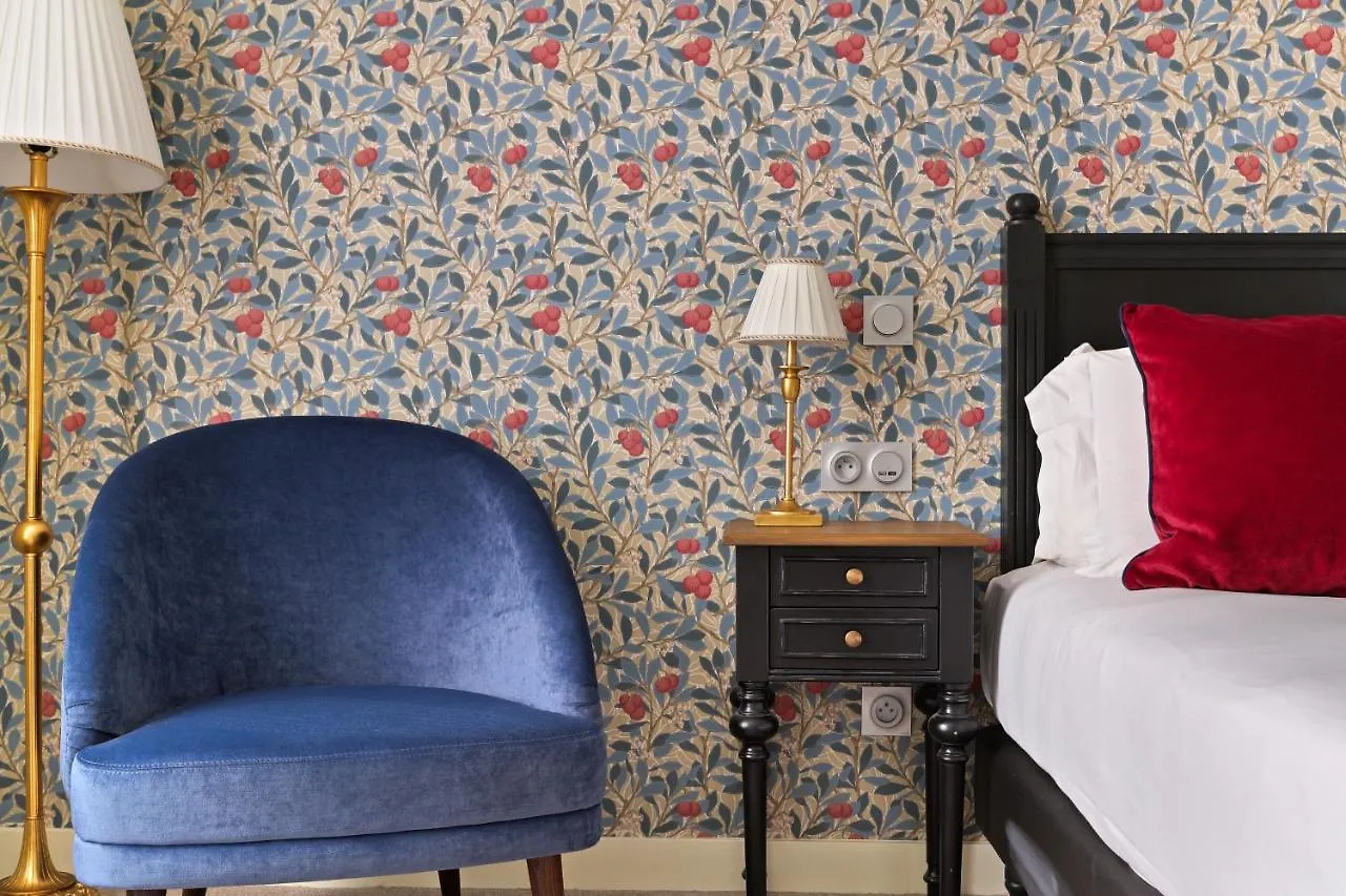 De Sevres 3*